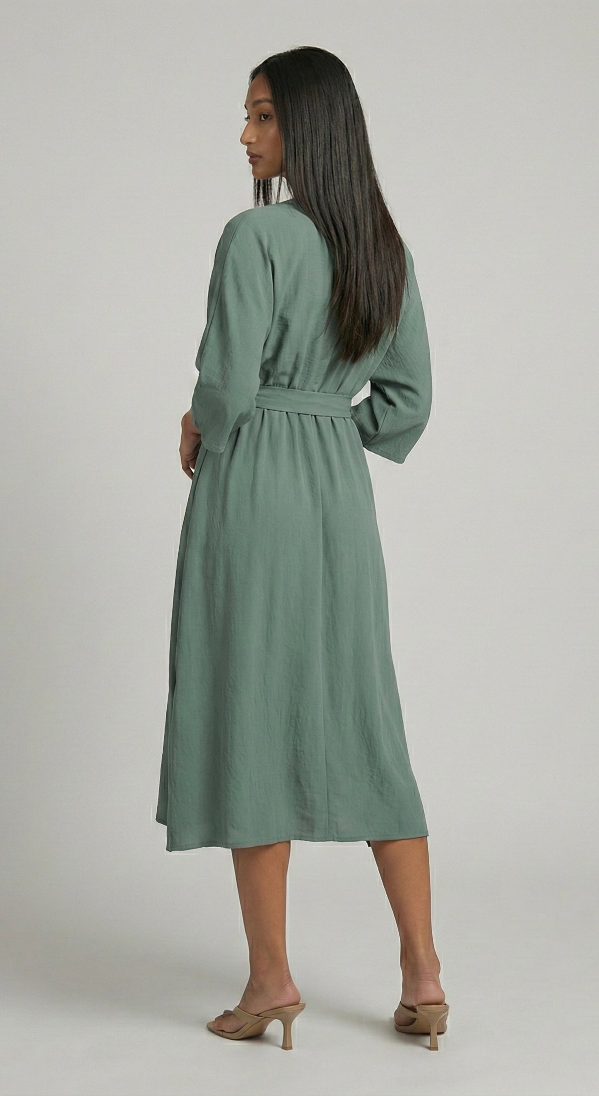 baggy sleeve midi dress