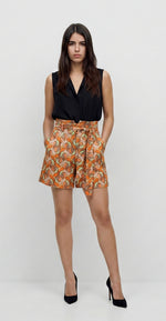 Short waist gather trouser