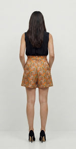 Short waist gather trouser