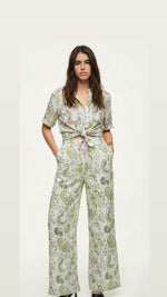 Linen Patterned Set